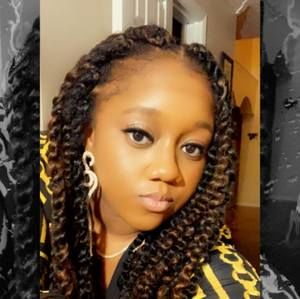 Meet your Posher, Yolanda